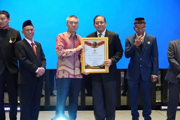 Jadi Badan Publik Terbaik Nasional, BRI Sabet Dua Penghargaan di Anugerah Keterbukaan Informasi Publik 2024