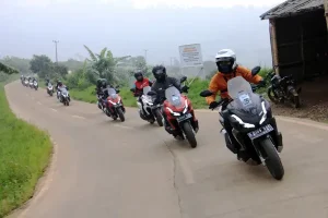 Ingin Turing Akhir Tahun? Simak Tips Perjalanan yang Seru dan Aman dari Honda