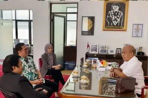 Joune Ganda Dibimbing Direktur Pascasarjana IPDN, Tahap Penelitian Disertasi Menuju Gelar Doktor