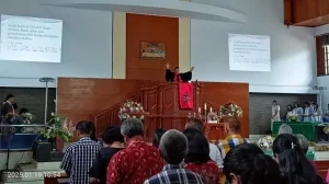 Ibadah Minggu GMIM Alfa-Omega Rumengkor, Pendeta Teddy Kansil: Setiap Pilihan Adalah Tanggung Jawab