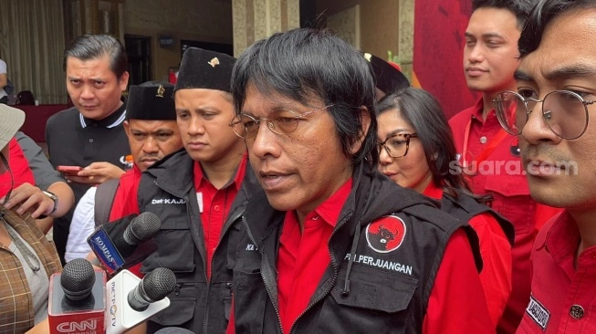 Heboh Klaim Menteri Ara Bangun 40 Ribu Rumah dalam 4 Bulan, Adian Napitupulu Sebut Nama Jokowi