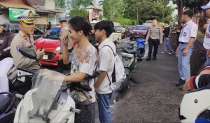 Satlantas Polresta Manado Tindak Pelajar yang Masih Nekat Bawa Kendaraan ke Sekolah