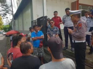 Program Kanalisasi Jalur Biru di Jalan Samrat Bertujuan Ciptakan Ketertiban Angkutan Umum dan Lalu Lintas