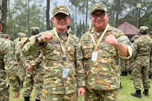 Kevin Lotulung Gabung Retret, Gagah Berbaju Loreng Bersama Joune Ganda