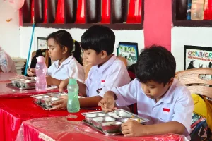 326 Siswa SD di Pandu Antusias Terima Makan Bergizi Gratis
