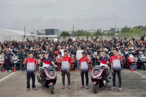 500 Bikers Pemilik Honda PCX Ditemui Pembalap MotoGP