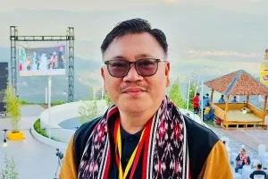 Doni Lumenta Hadir di Sidang Sinode GMIBM, Pdt Fekky Kamasaan Ucapkan Selamat