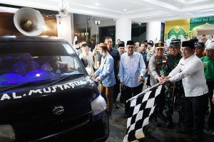 Semarak Pawai Takbir Menggema di Kantor Gubernur Sulut, Yulius Selvanus: Bukti Kerukunan Antar Umat Beragama