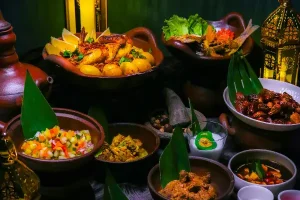 Bu Rahmat dari Four Points by Sheraton Manado Hadirkan Nikmatnya Berbuka Puasa