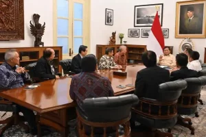 8 Naga Temui Presiden Prabowo Subianto di Istana Negara