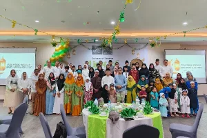 Grand Whiz dan Whiz Prime Manado Buka Puasa Bersama Anak Panti Asuhan dan Jurnalis