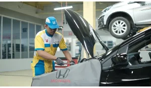 Modal Servis Mobil di Honda KMG Manado, Bisa Bawa Pulang Sepeda Motor