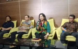 UGM Siap Beberkan Bukti Akademik Jokowi di Pengadilan