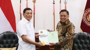 Bertemu Menhan Sjafrie Sjamsoeddin, Olly Dondokambey Serahkan Sertifikat Lahan Pembangunan SMA Taruna Nusantara Langowan