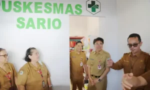 Ternyata ini Maksud Wali Kota Andrei Angouw Datangi Puskesmas Sario 