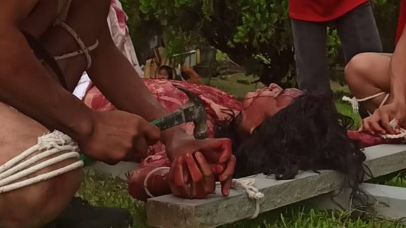 Umat Katolik Langowan Maknai Jumat Agung dengan Perayaan Liturgis dan Aksi Nyata