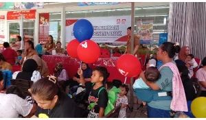 Di Pandu, Alfamidi Edukasi Orang Tua Pentingnya Bermain Bersama Anak