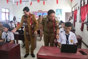 Bupati Franky Wongkar Buka Kegiatan Ujian Sekolah Jenjang SMP se-Kabupaten Minahasa Selatan