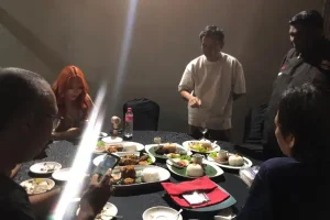 Kuliner Khas Lion Hotel Manado yang Bikin Ketagihan: Dari Bantal Emas hingga Tongseng Kambing