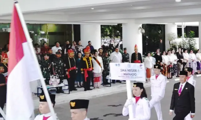 Gubernur Yulius Selvanus Sebut Pendidikan Angkat Martabat Bangsa