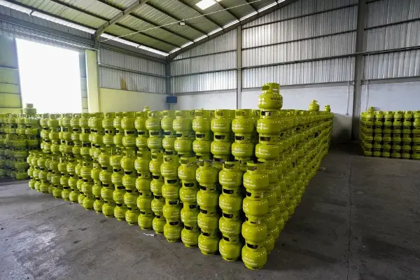 Pastikan Pasokan Cukup, Pertamina Patra Niaga Sulawesi Tambah Ratusan Ribu Tabung LPG 3 Kg