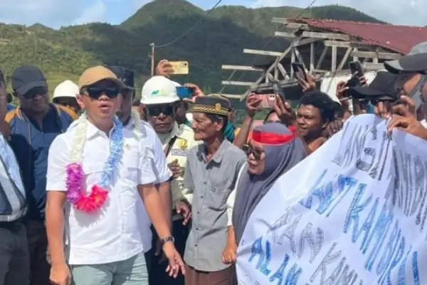 DPR Beri Ultimatum, Menteri Jangan Bikin Gaduh Soal Tambang Nikel Raja Ampat