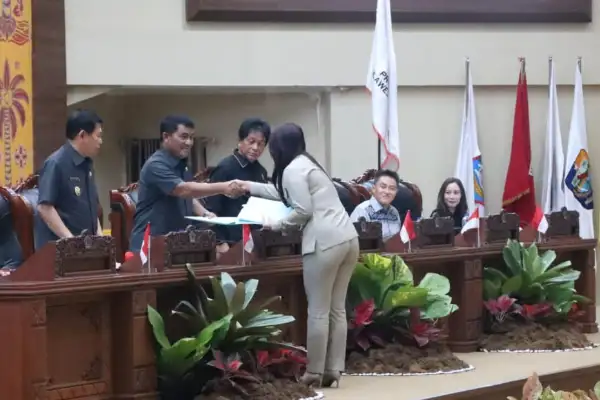 DPRD Sulut Gelar Rapat Paripurna RTRW Provinsi Sulut Tahun 2025-2044 12 DPRD Sulut Gelar Rapat Paripurna RTRW Provinsi Sulut Tahun 2025-2044