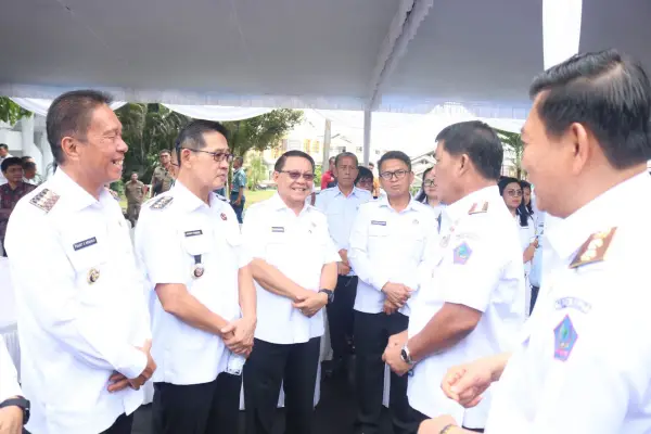 Bupati Minsel Franky Wongkar Hadir di Kegiatan Penyerahan Hewan Kurban Pemprov Sulut