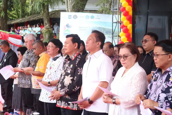 Bupati Franky Wongkar Hadir di Ibadah Syukur ke-194 Pekabaran Injil dan Pendidikan Kristen GMIM
