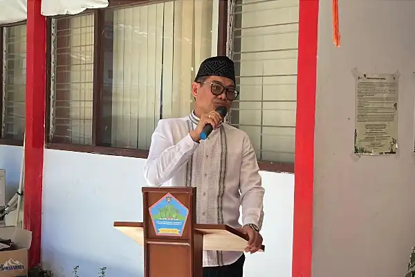Joune Ganda Jual Pangan Murah di Liktim, Warga Tersenyum 8 Joune Ganda Jual Pangan Murah di Liktim, Warga Tersenyum