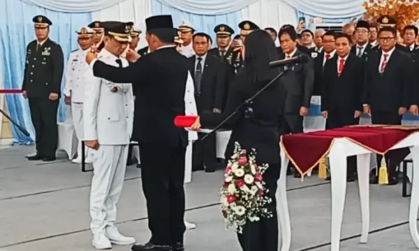 Welly Titah - Anissa Gretsya Resmi Pimpin Talaud, Gubernur Yulius Selvanus Lantik di Aula Mapalus