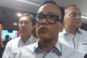 Gelombang PHK Terjang Indonesia! Wakil Menteri Ketenagakerjaan Sebut Dampak Perang Dagang Internasional