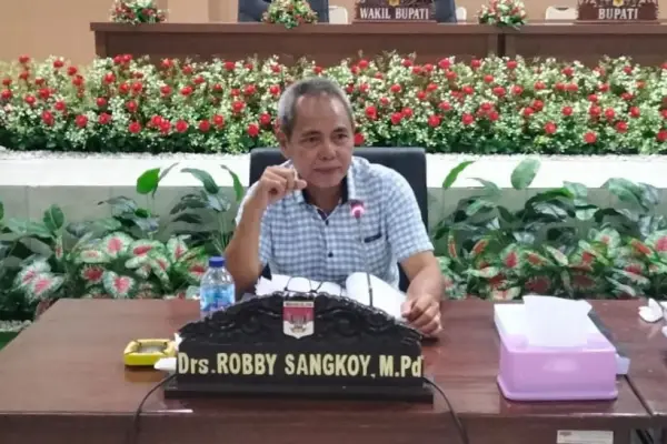 Robby Sangkoy: Kritik Terlalu Dini Terhadap Gubernur Yulius Selvanus Tidak Tepat