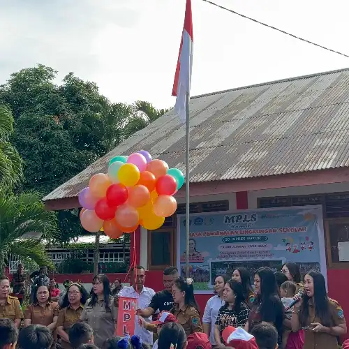 Wajah-wajah Ceria di SD Inpres Sukur, Pelepasan Balon Meriahkan MPLS