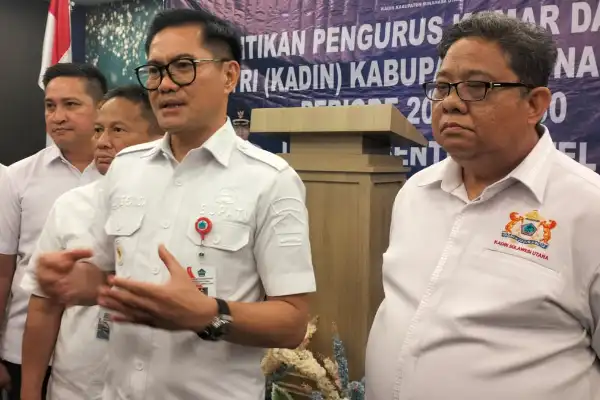 Hadiah Yulius Selvanus Bikin Pulau Gangga Bersinar 24 Jam Diapresiasi Joune Ganda: Tuhan Terus Berkati Program Pak Gubernur