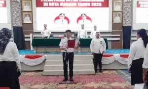 Lantik 502 Ketua Lingkungan se-Kota Manado, Andrei Angouw: “Tidak Usah Cari Muka, Fokus Layani Warga!”