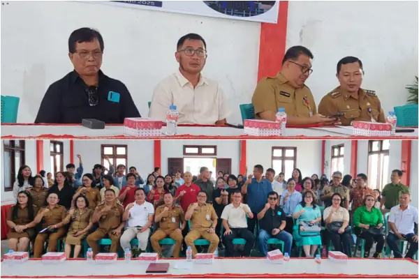 FISIP Unsrat Gelar Pengabdian di Tompaso, Ferry Liando: Korupsi Desa karena Pemdes Tak Rangkul Rakyatnya