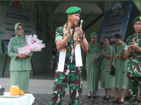 Letkol Czi Nazarudin Resmi Jabat Dandim 1301/Sangihe, Disambut Tradisi Satuan Penuh Makna 10 Letkol Czi Nazarudin Resmi Jabat Dandim 1301/Sangihe, Disambut Tradisi Satuan Penuh Makna