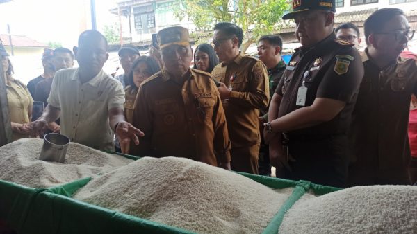 Robby Dondokambey Sidak Pasar Tondano
