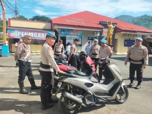 Tegas Tertibkan Internal, Satlantas Polres Sangihe Periksa Kendaraan Anggota 8 Tegas Tertibkan Internal, Satlantas Polres Sangihe Periksa Kendaraan Anggota