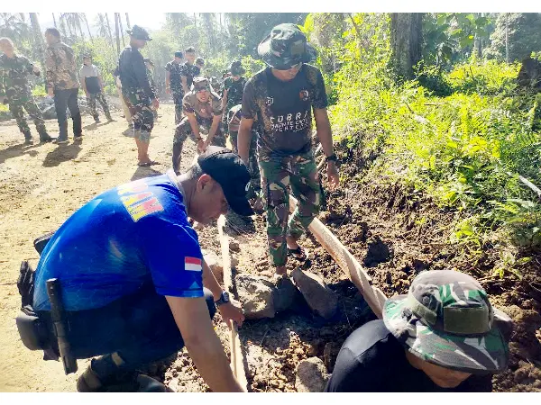 TMMD ke-125 Kodim 1309 Manado Buka Akses Jalan di Bengkol Mapanget