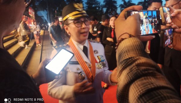 Pesan Wakil Bupati Vanda Sarundajang untuk Paskibraka Minahasa