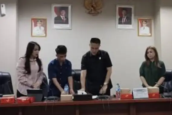 Banyak 'Perda Tidur'! Eldo Wongkar Siap Kawal Ranperda Kepemudaan 13 Banyak 'Perda Tidur'! Eldo Wongkar Siap Kawal Ranperda Kepemudaan