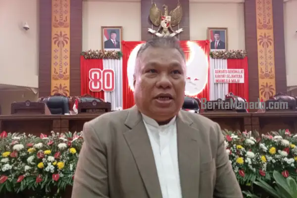Masyarakat Pulau Gangga dan Talise Nikmati Listrik, Amir Liputo: Terima Kasih Gubernur Yulius Selvanus