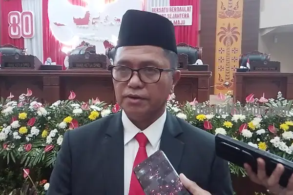 Rapat Paripurna DPRD Sukses, Niklas Silangen: Berkat Tuhan dan Bimbingan dari Pimpinan DPRD