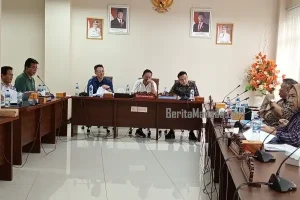 Komisi III DPRD Sulut Rapat Bersama 8 SKPD, Begini Catatan Amir Liputo