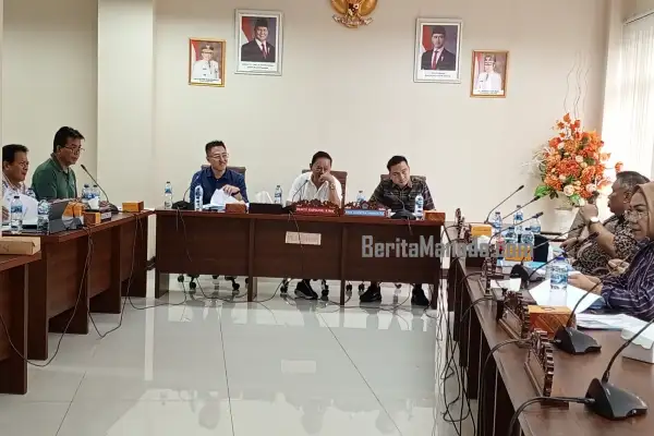 Komisi III DPRD Sulut Rapat Bersama 8 SKPD, Begini Catatan Amir Liputo