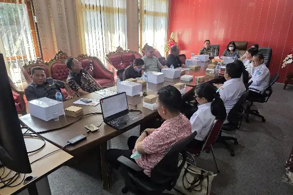 Hadir di Rapat Banggar, Novly Wowiling Sebut Alun-alun Minut Program Strategis Bupati