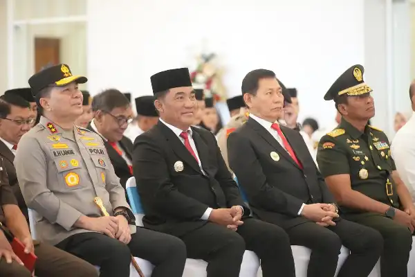 Janji Ditepati Lebih Cepat! Yulius Selvanus Bawa Cahaya 24 Jam ke Pulau Gangga & Talise