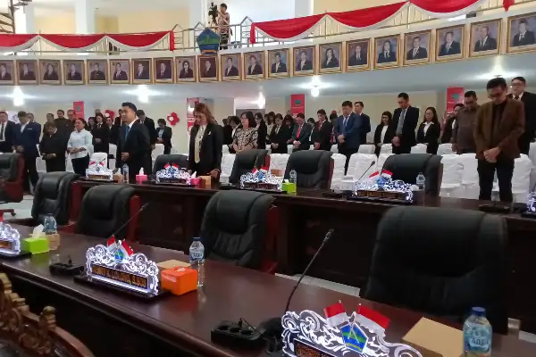 Ironi Paripurna: Sejumlah Kursi Anggota DPRD Minut Kosong Saat Pidato Kenegaraan Presiden Dimulai